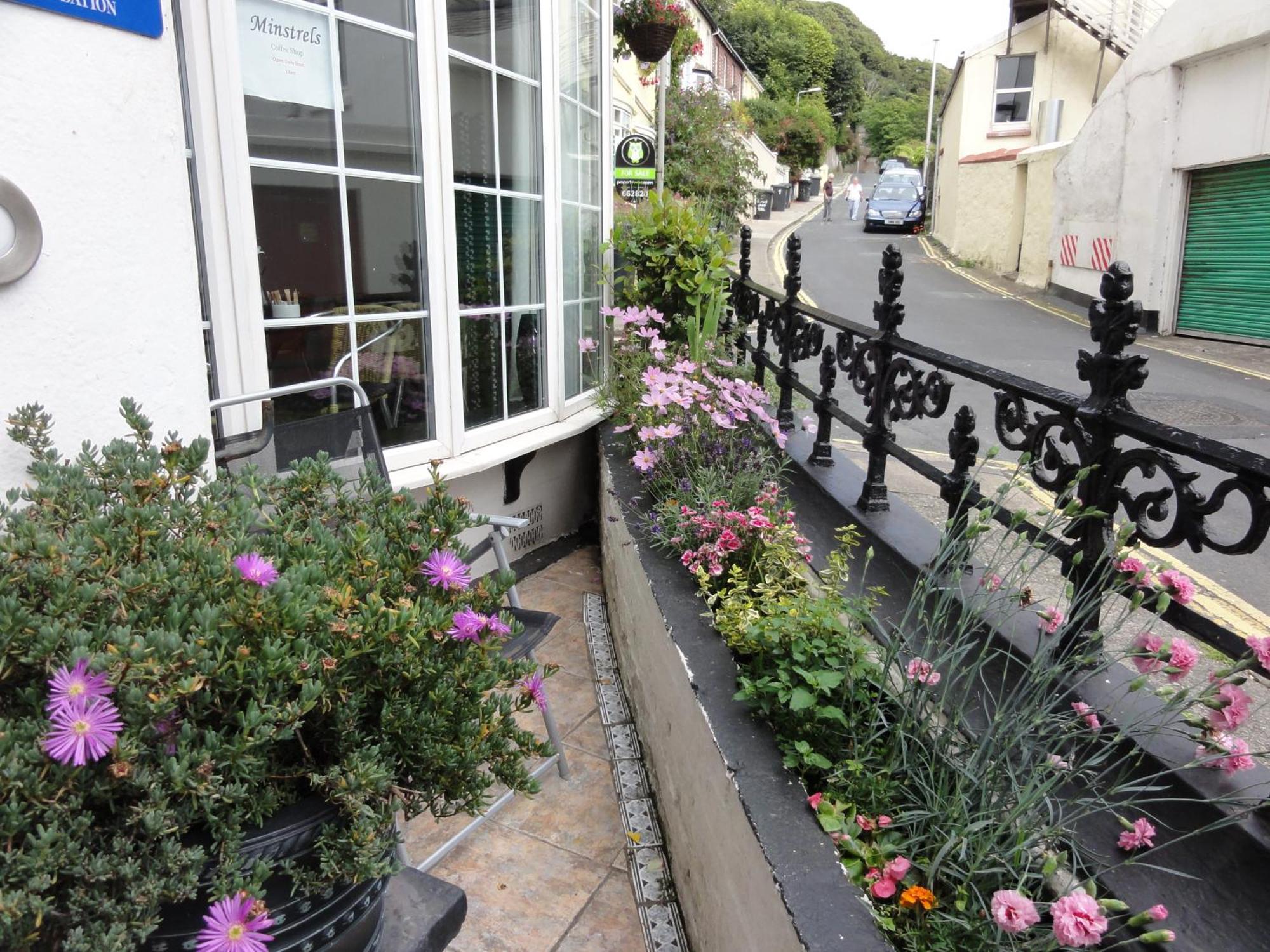 Edelweiss Guest House Douglas Dış mekan fotoğraf